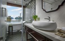 Sky Suite bathroom