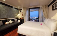 Au Co Suite private balcony