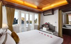 Suite private balcony 2nd floor