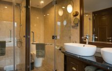 Bathroom - Deluxe cabin