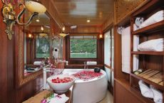 Bathroom-Royal Suite Cabin