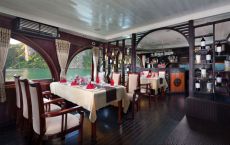 Cruise restaurant