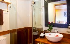 Bathroom Deluxe cabin