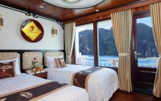 Twin bed private balcony