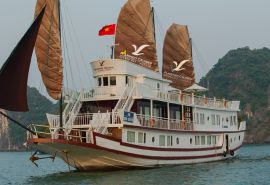 Flamingo Cruise Halong