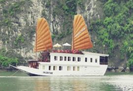 Valentine Junk 5 cabins