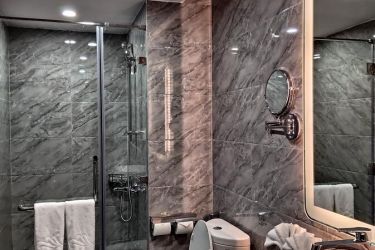 Paradise Grand Cruise