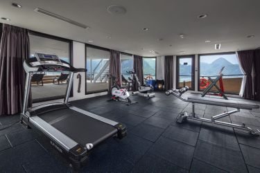 Scarlet Pearl Cruise