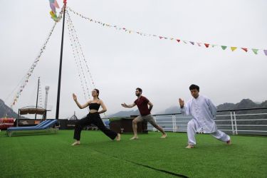 Halong Serenity Cruises