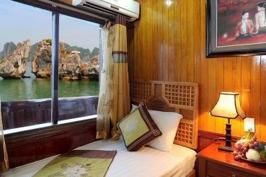 Halong Cristina Cruise