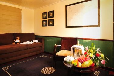 Halong Emeraude Cruise