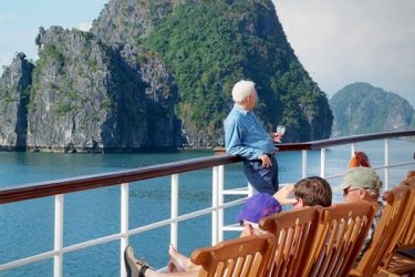 Halong Emeraude Cruise