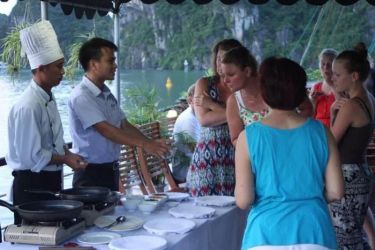 Garden Bay Premium Cruise