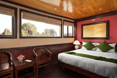 Garden Bay Premium Cruise