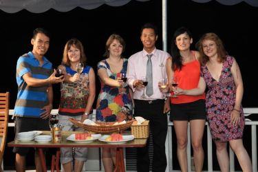 Garden Bay Premium Cruise