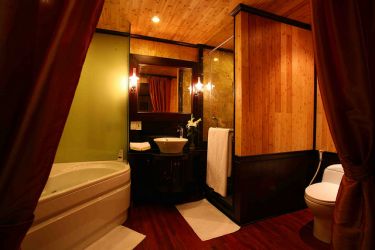 Halong Jasmine Cruise