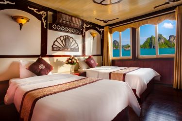 Monkey Island Cruise