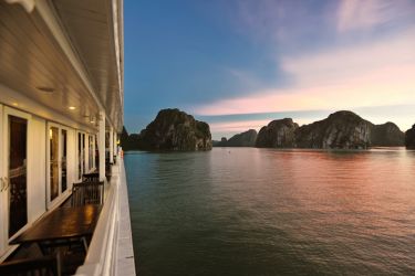 Paradise Luxury Cruise