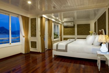 Signature Royal Cruise