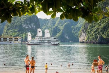 Signature Royal Cruise