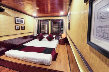 Swan Cruise Bai Tu Long