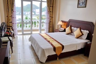 Halong Cristina Cruise