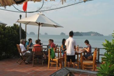 Monkey Island Cruise