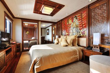 Paradise Peak Cruise