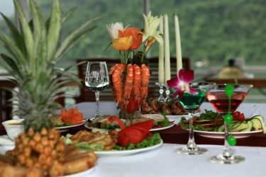 Mila cruise (Luxury Pelican Cruise)