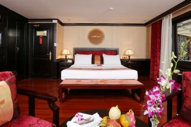 Halong Starlight Cruise