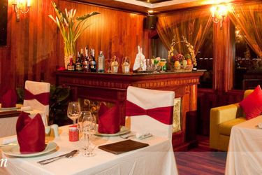 Valentine Premium 2 cabins