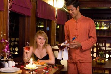 Valentine Junk 5 cabins