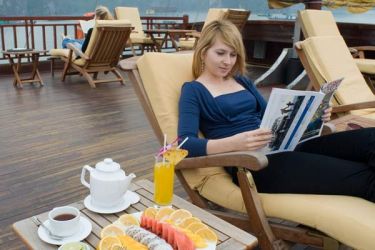 Valentine Junk 5 cabins