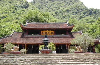 Perfume Pagoda - one day tour