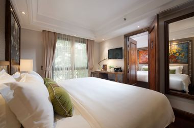 Deluxe Family or Group (4 persons): 4days/3nights(2 nights hotel in Hanoi, 1 night on Cruise)