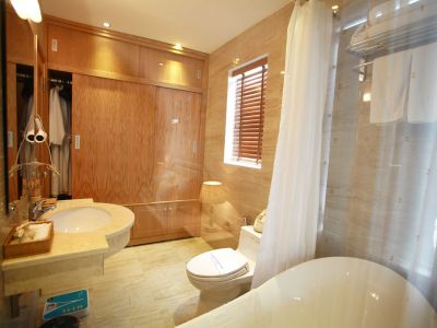 Bathroom Junior Suite