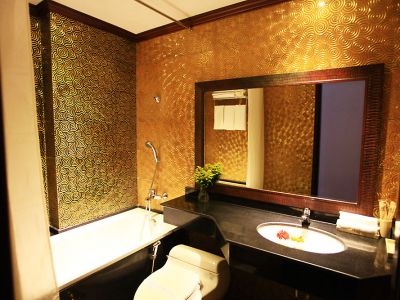 Bathroom Family Suite