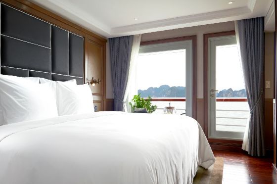 Grand Balcony 1st floor