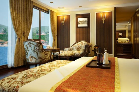 Signature (Hue / Vung Tau) Suite