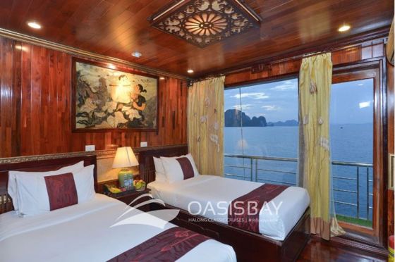 Twin bed PRIVATE balcony - upper floor